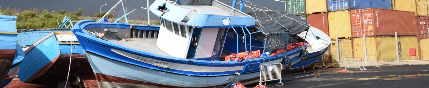 Boats transporting migrants are abandonned in Pozzallo port