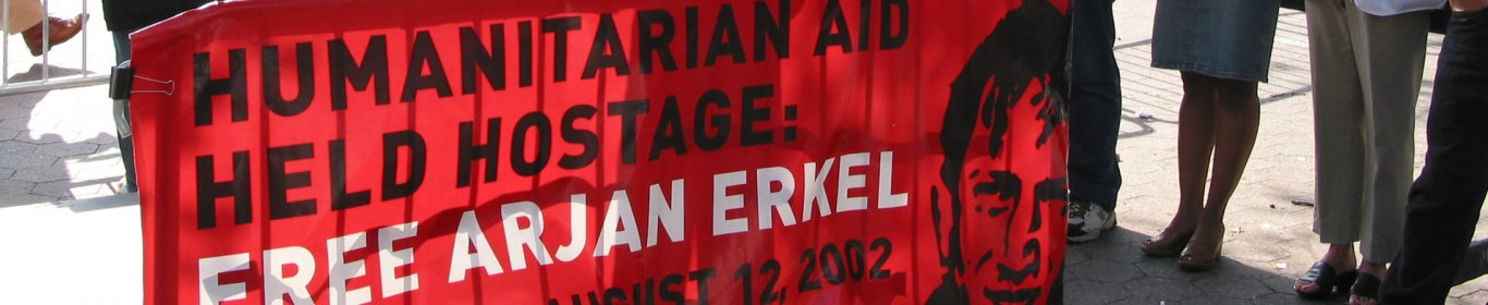 Rassemblement pour la libération de l'humanitaire Arjan Erkel