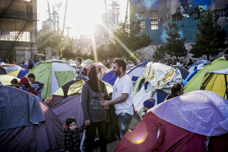 Réfugiés dans un camp à Athènes en Grèce