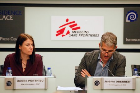 Aurélie Ponthieu et Jérôme Oberreit durant une conférence de presse MSF