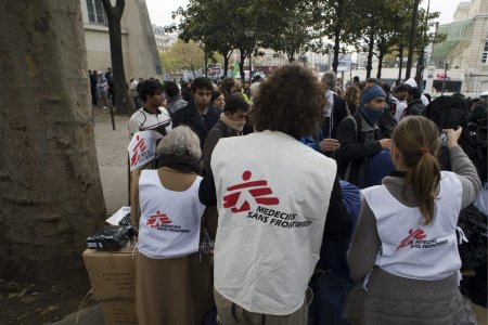 Distribution MSF aux réfugiés afghans à Paris