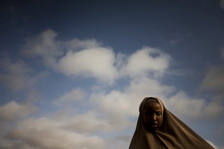 Une petite fille somalienne, dans le camp de Dagahaley, au Kenya. 
