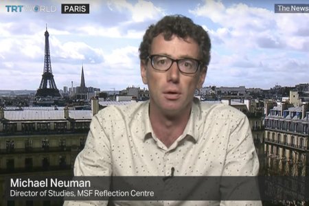 Michaël Neuman is interview by TRT